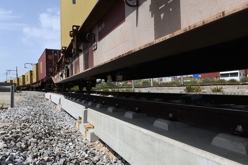 INSTALLATION D’UNE VOIE FERRÉE INNOVANTE CONÇUE PAR SYSTRA DANS LE PORT DE MARSEILLE-FOS